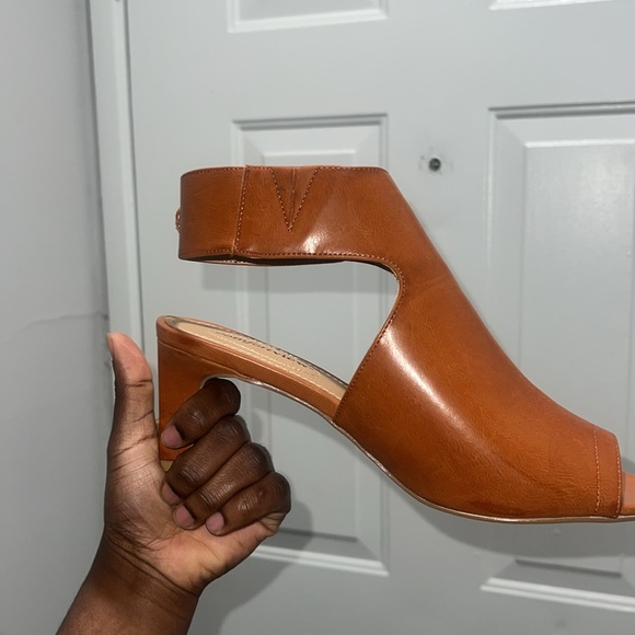 Cute summer brown heels - Picture 3 of 4